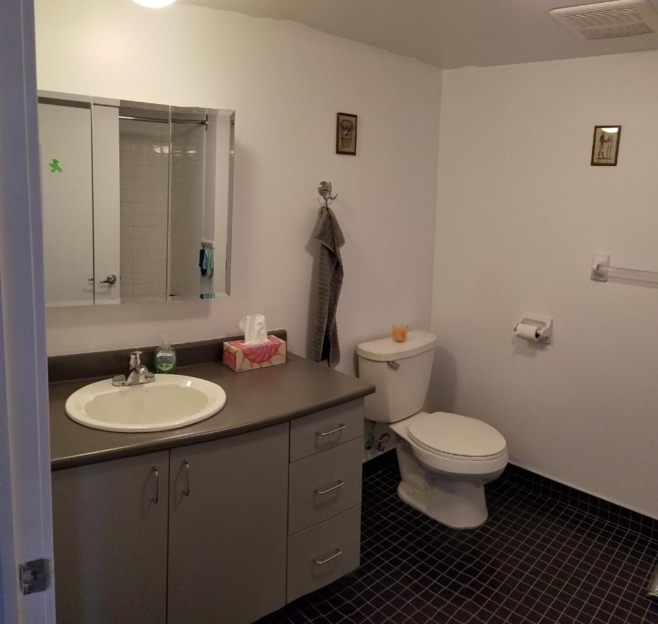 Very Nice, Clean And Quiet Double Room Next To Downtown Montréal Eksteriør billede
